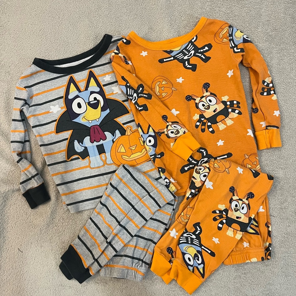 Bluey Kids Halloween 4PC Pajama Set - Orange and Gray